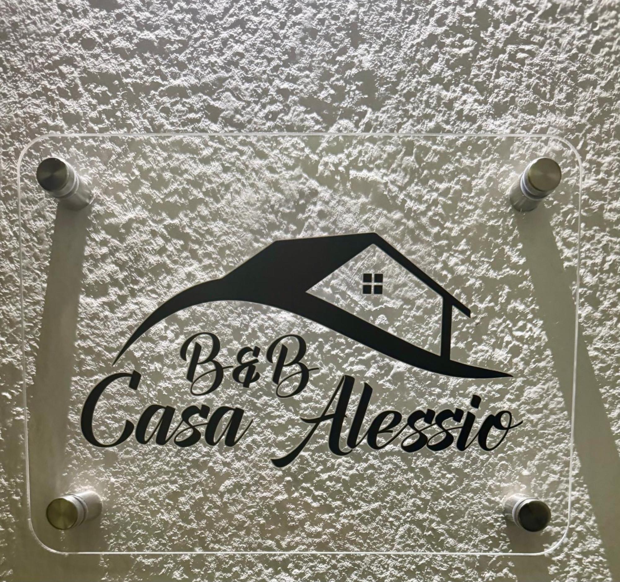 Casa Alessio - Elegante Appartamento Nel Cuore Di Cesano Maderno Exterior foto